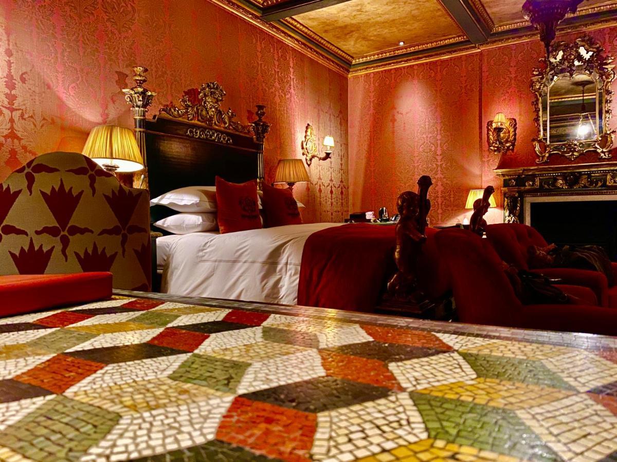 Great Fosters - Near Windsor Hotel อีแกม ภายนอก รูปภาพ